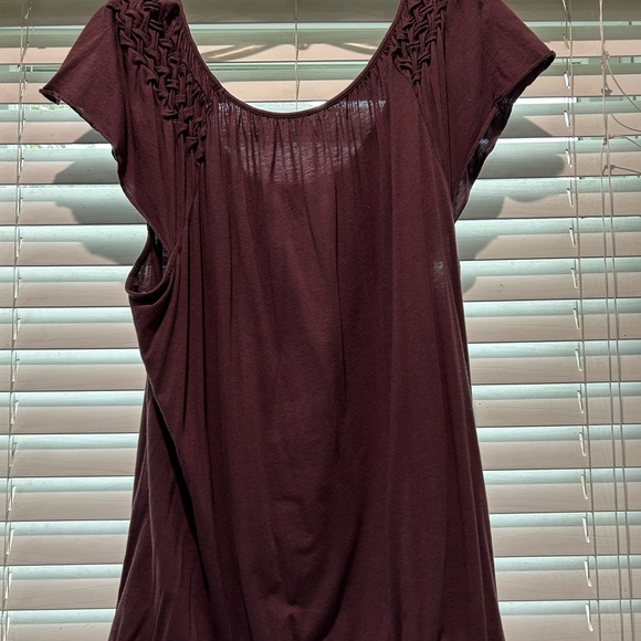 LOFT tank with detailed neckline. - Picture 2 of 3
